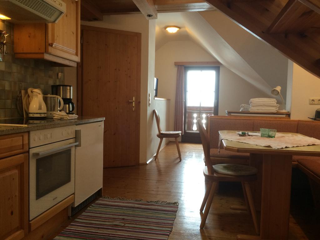 Biohof Sauschneider Apartment Санкт Маргаретен им Лунгау Екстериор снимка